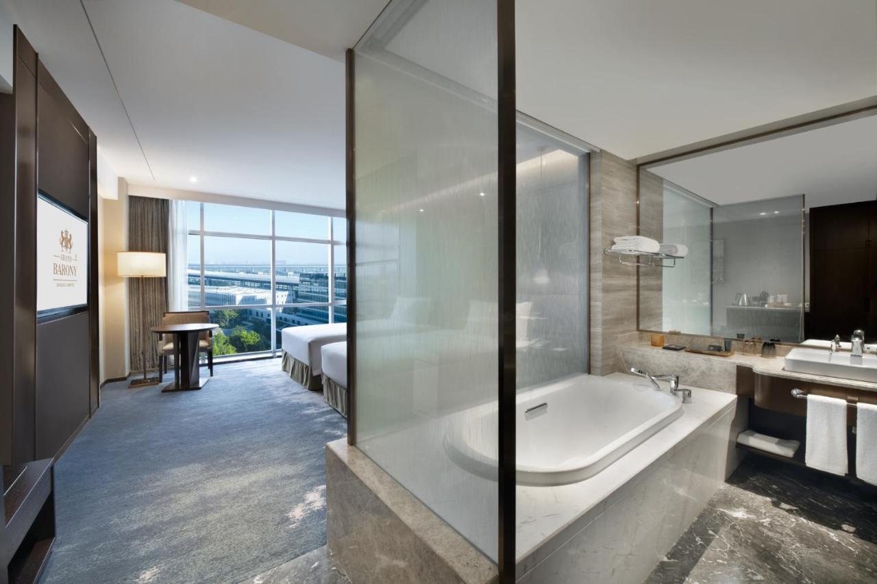 Grand Barony Qingdao Airport Hotel Экстерьер фото