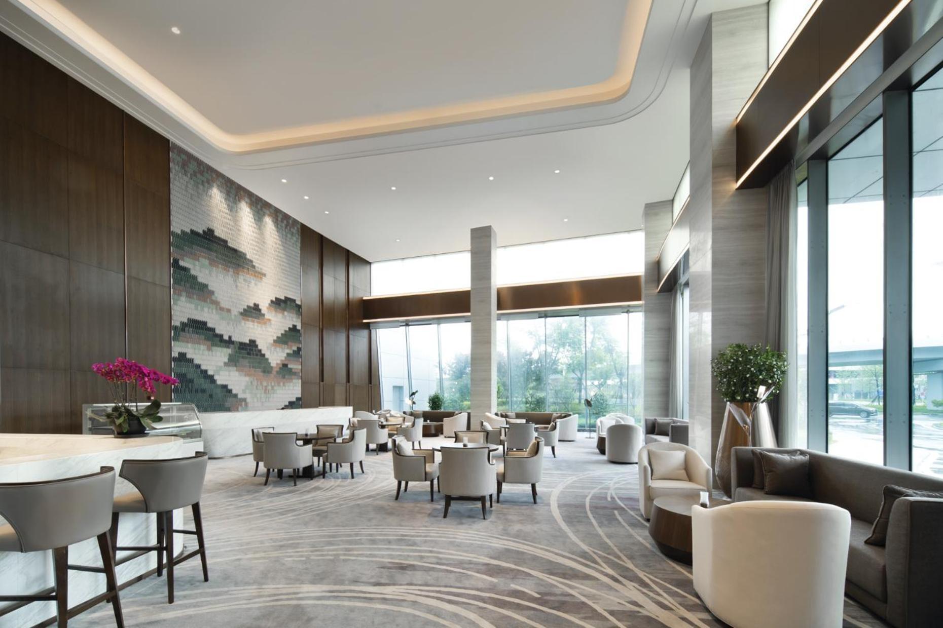 Grand Barony Qingdao Airport Hotel Экстерьер фото