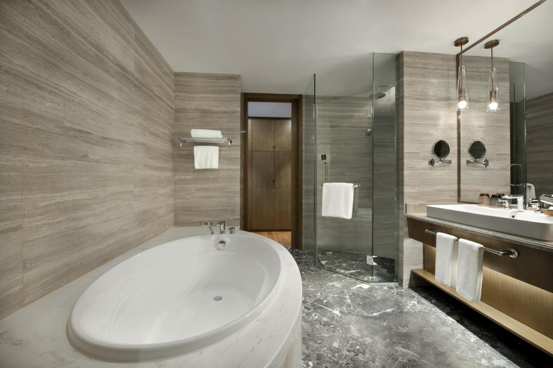 Grand Barony Qingdao Airport Hotel Экстерьер фото