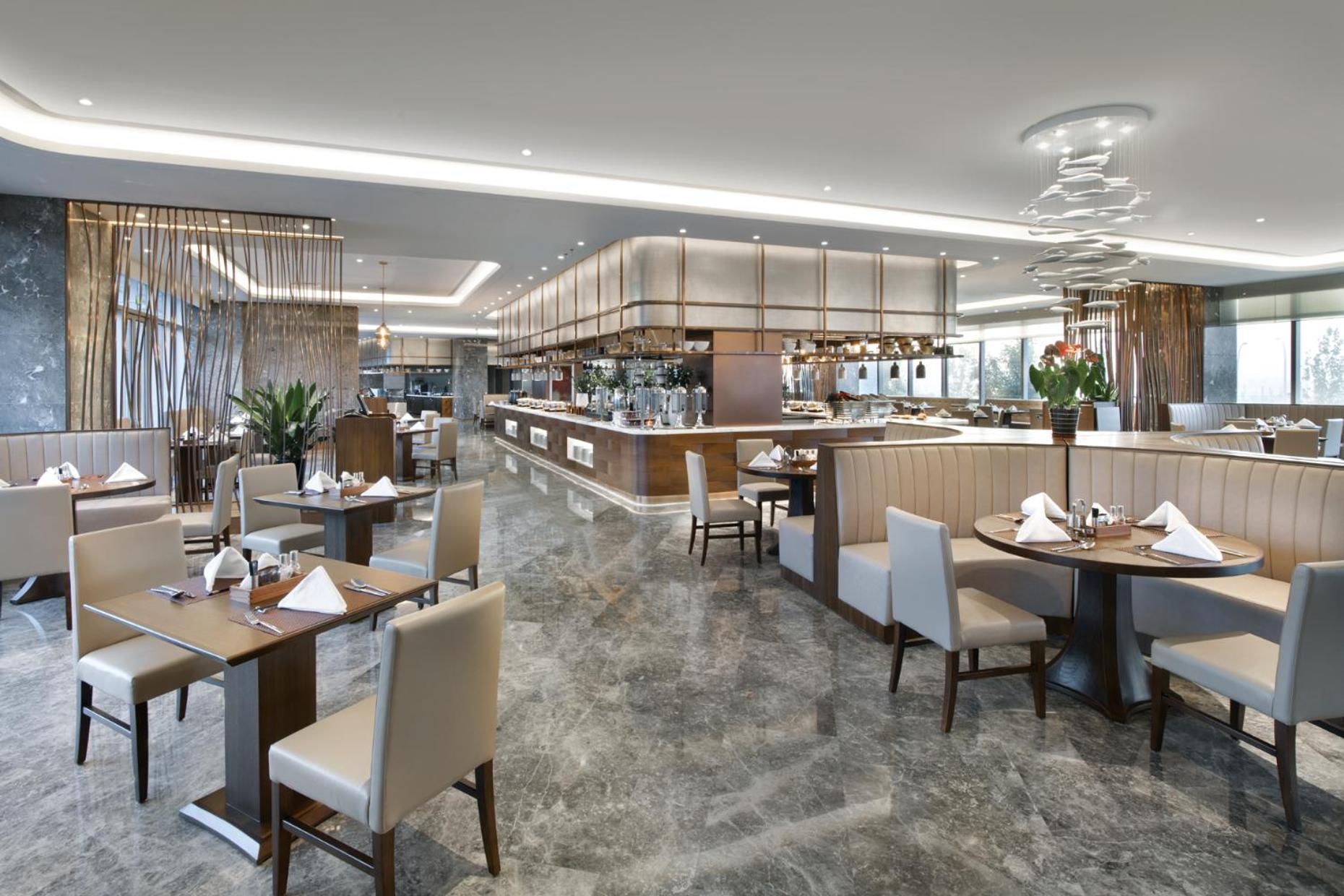 Grand Barony Qingdao Airport Hotel Экстерьер фото